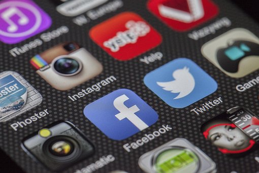6 Dampak Positif Adanya Media Sosial untuk Generasi Milenial