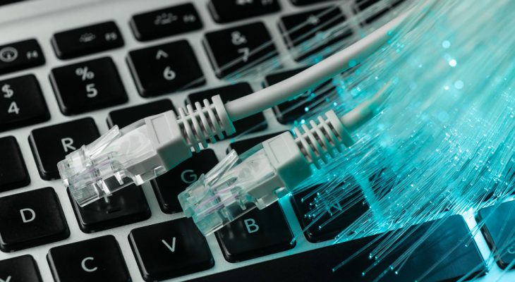Kelebihan dan Kekurangan Fiber Optik untuk Koneksi Internet