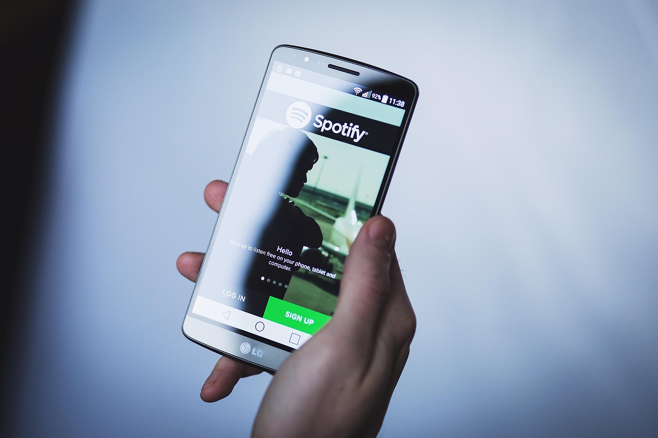 Youtube Music vs Spotify, Mana Pilihan yang Terbaik?