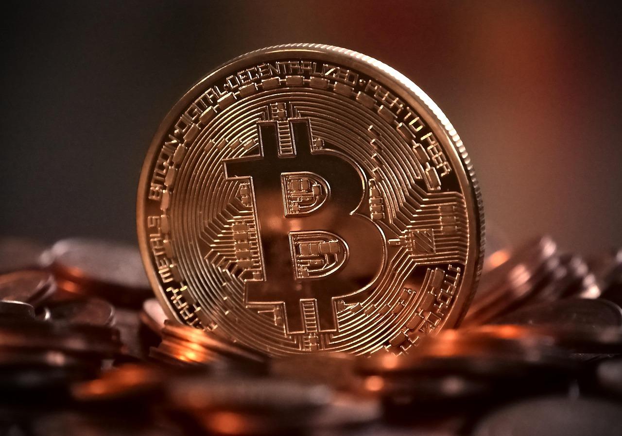 Memahami Perbedaan Uang Elektronik dan Uang Digital