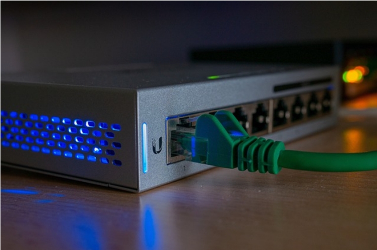 Contoh Jaringan LAN untuk Hosting Komputer Beserta Kegunaannya